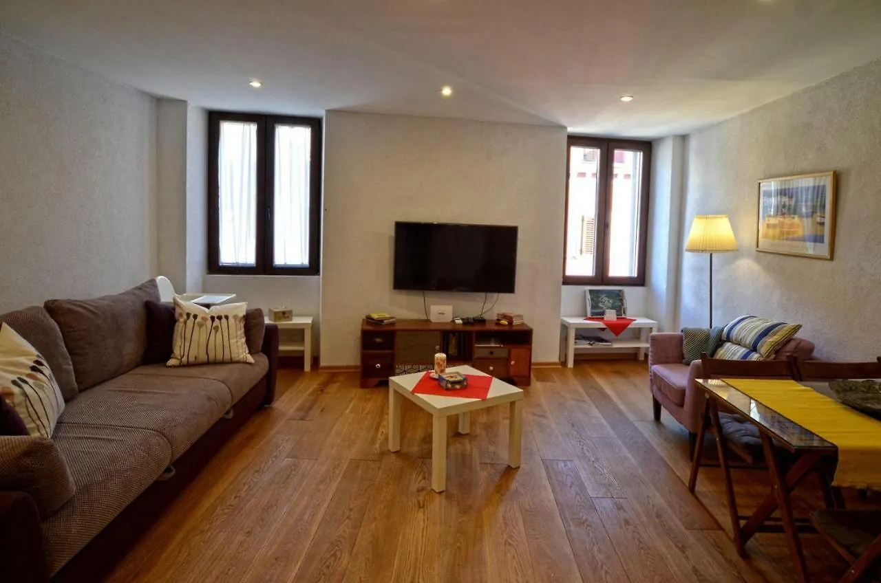 רוביני Bodi Apartment 3*,  קרואטיה